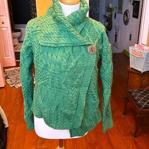 Carraigdonn Merino Wool Sweater in XS